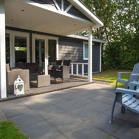 Modern Chalet With Covered Terrace In Nature Ренен Екстер'єр фото